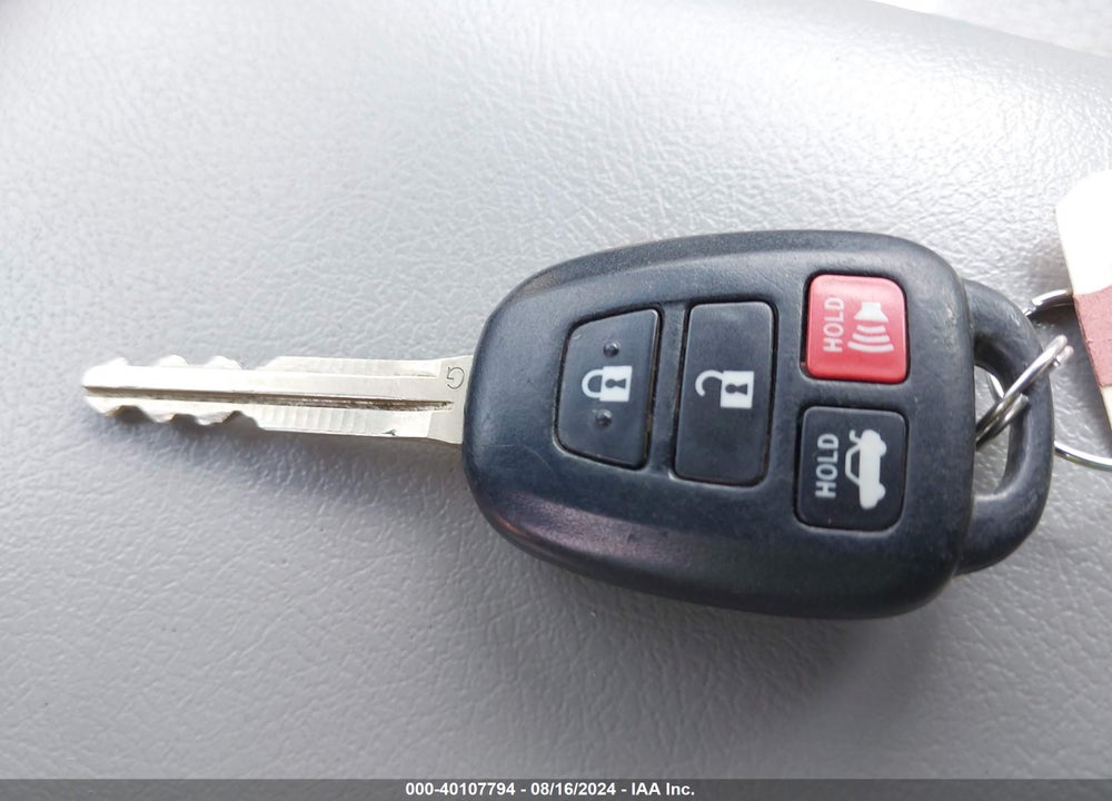 2013 TOYOTA CAMRY LE VIN: 4T1BF1FK2DU720352