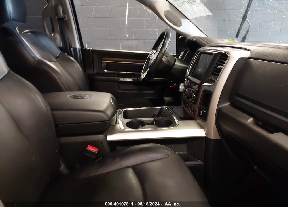 2017 RAM 1500 LAIE  4X4 5'7 BOX VIN: 1C6RR7NT8HS816695