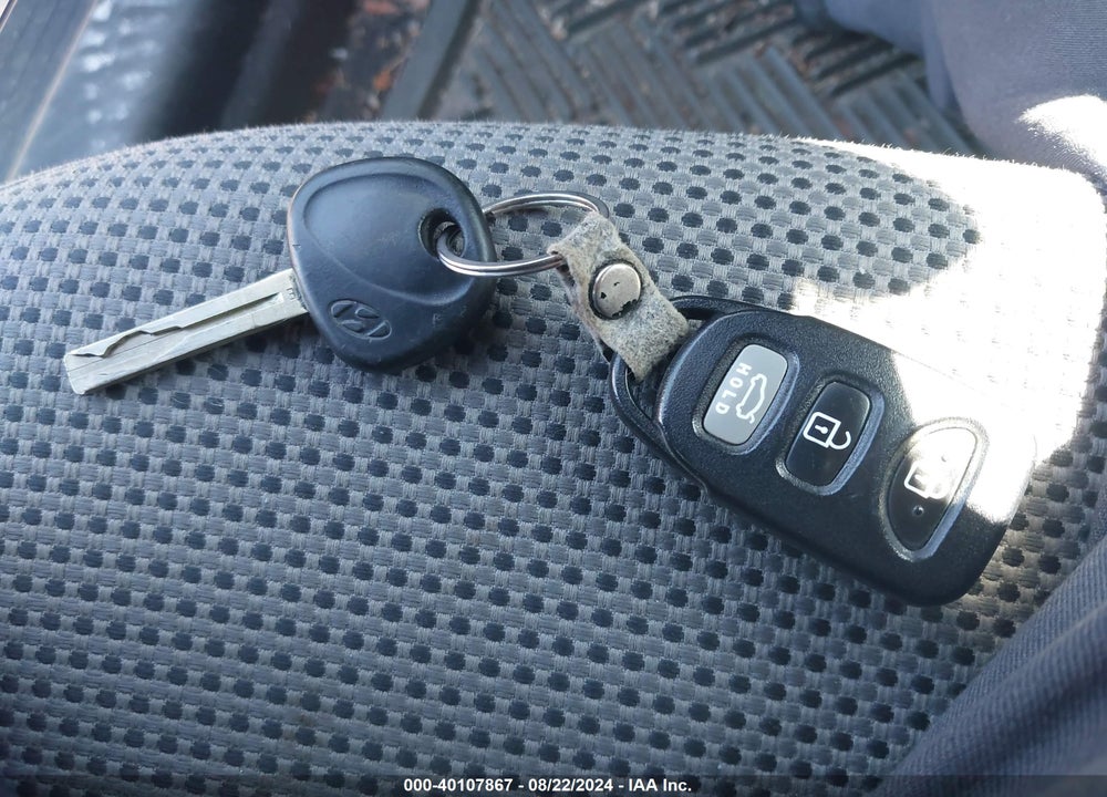 2012 HYUNDAI SONATA GLS VIN: 5NPEB4AC2CH403310