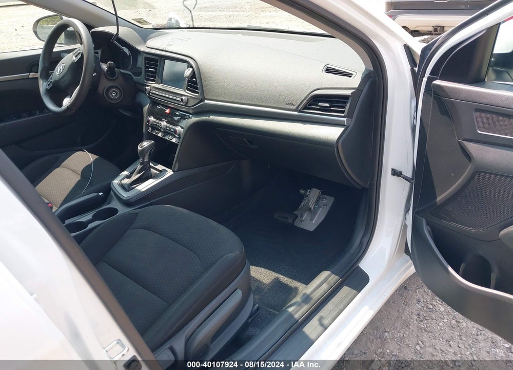 2020 HYUNDAI ELANTRA SEL VIN: 5NPD84LF1LH526503