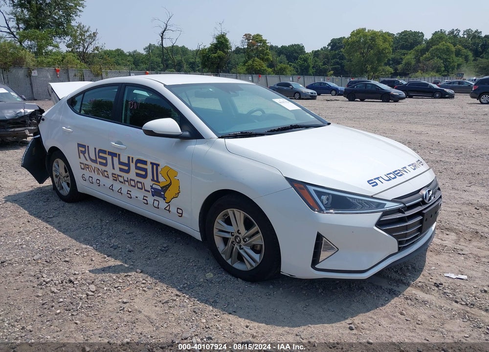 2020 HYUNDAI ELANTRA SEL VIN: 5NPD84LF1LH526503