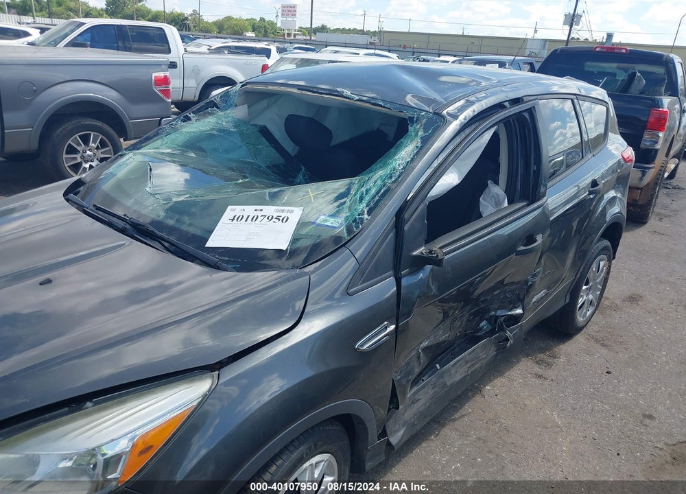 2016 FORD ESCAPE S VIN: 1FMCU0F79GUA04231