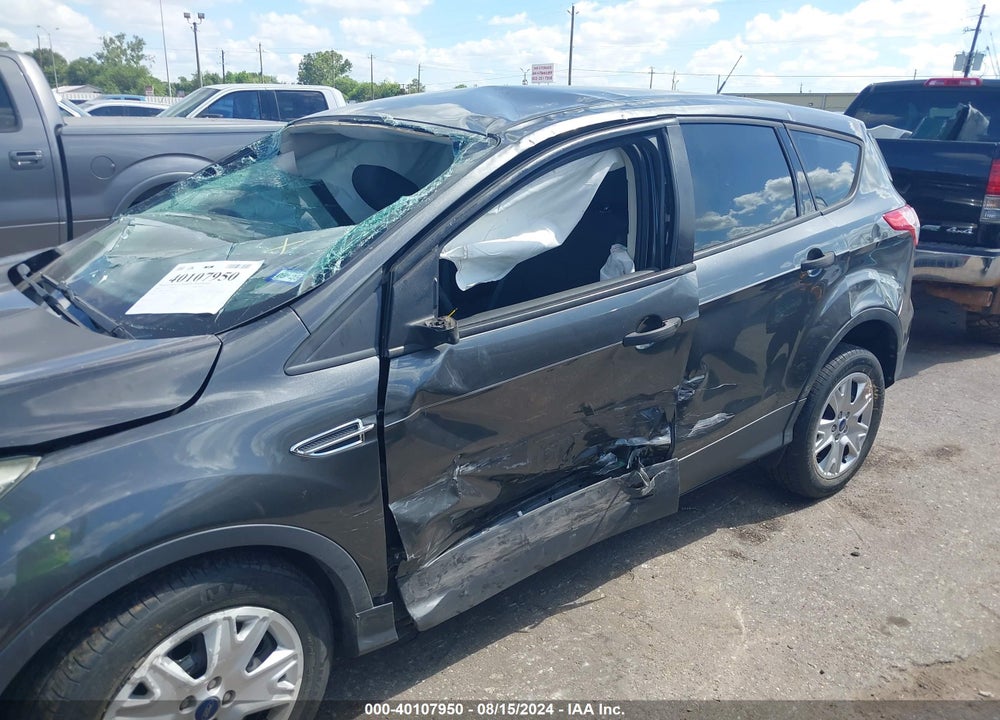2016 FORD ESCAPE S VIN: 1FMCU0F79GUA04231