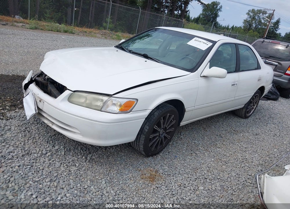 2001 TOYOTA CAMRY LE VIN: 4T1BG22K51U832518
