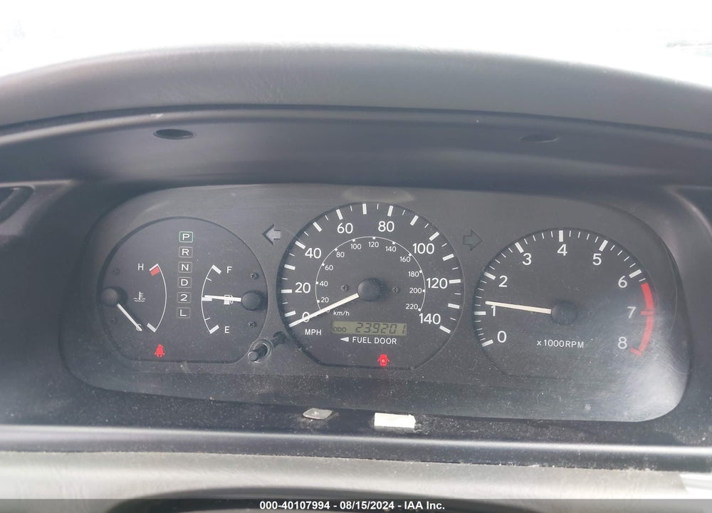 2001 TOYOTA CAMRY LE VIN: 4T1BG22K51U832518