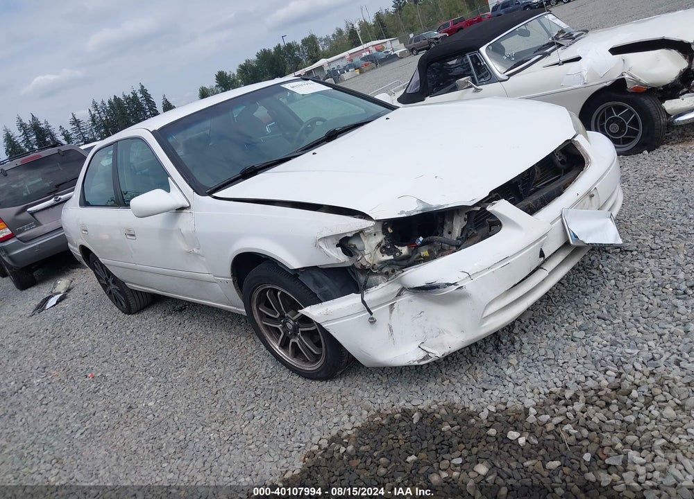 2001 TOYOTA CAMRY LE VIN: 4T1BG22K51U832518