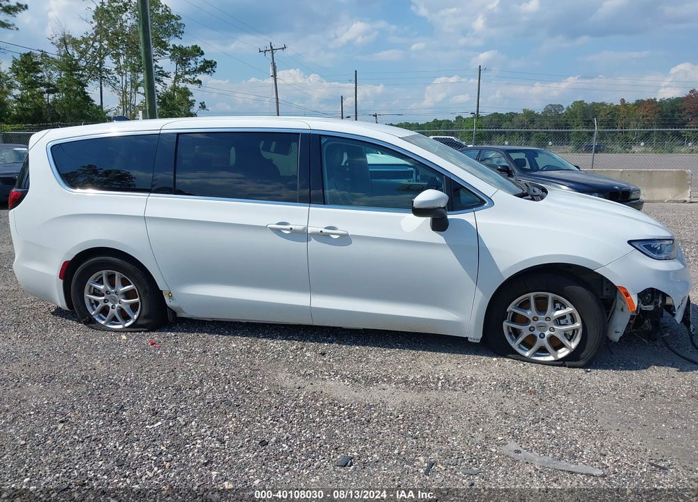 2023 CHRYSLER PACIFICA TOURING L VIN: 2C4RC1BG9PR597258