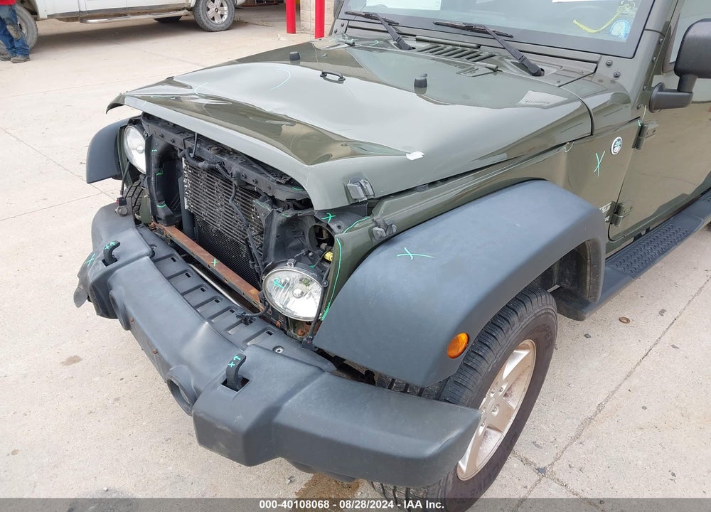 2015 JEEP WRANGLER UNLIMITED SPORT VIN: 1C4BJWDG9FL602600