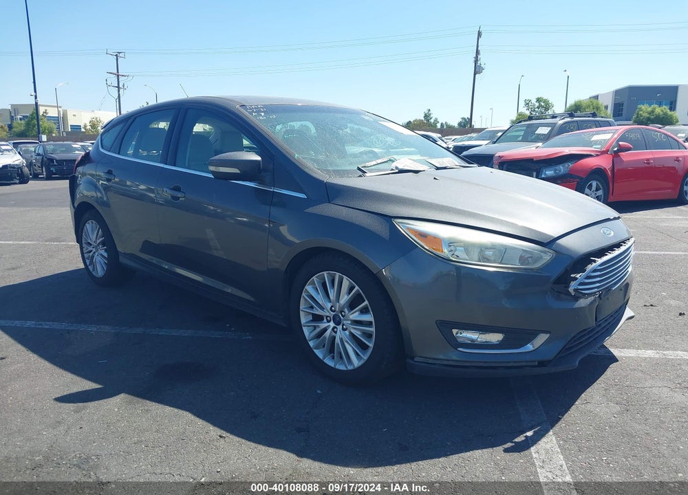 2015 FORD FOCUS TITANIUM VIN: 1FADP3N28FL300469