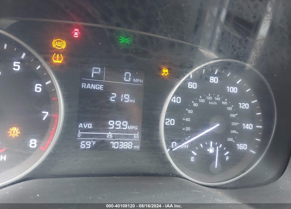 2018 HYUNDAI ELANTRA SE VIN: KMHD74LF6JU452836