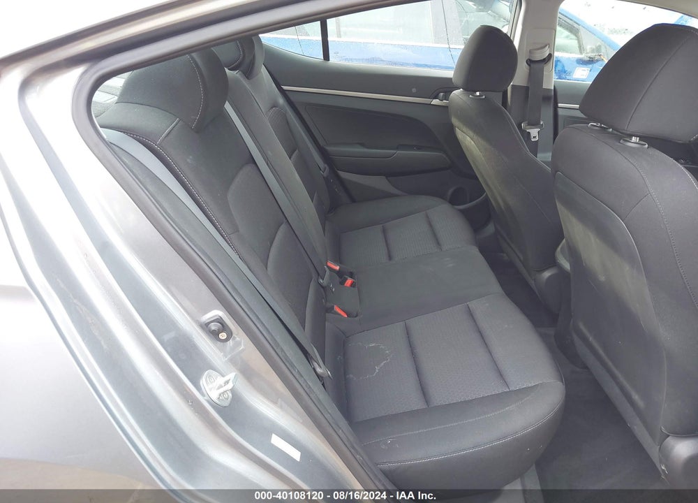2018 HYUNDAI ELANTRA SE VIN: KMHD74LF6JU452836