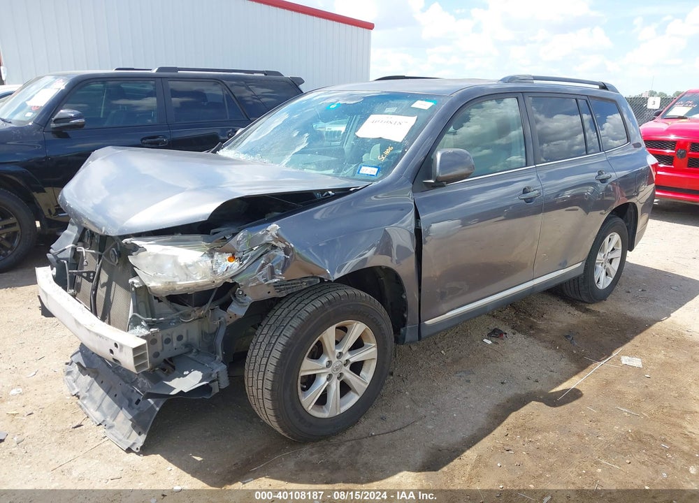2011 TOYOTA HIGHLANDER BASE V6 VIN: 5TDZK3EH9BS038215