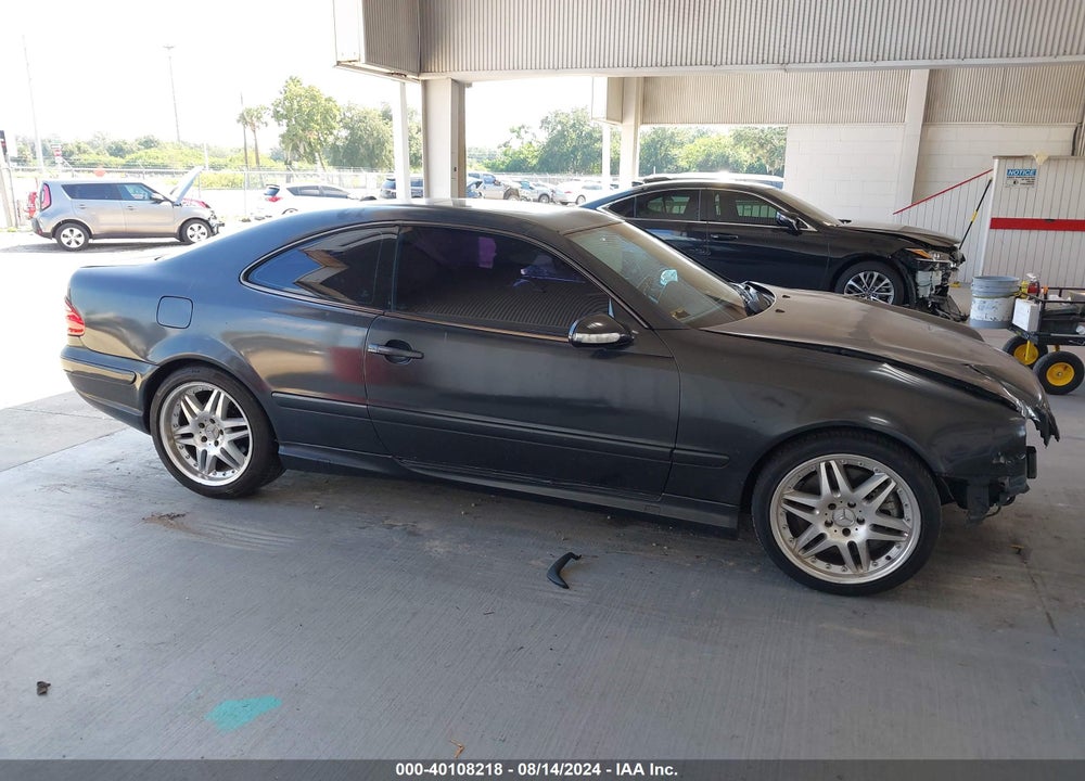 2002 MERCEDES-BENZ CLK 55 AMG VIN: WDBLJ74G02T109651