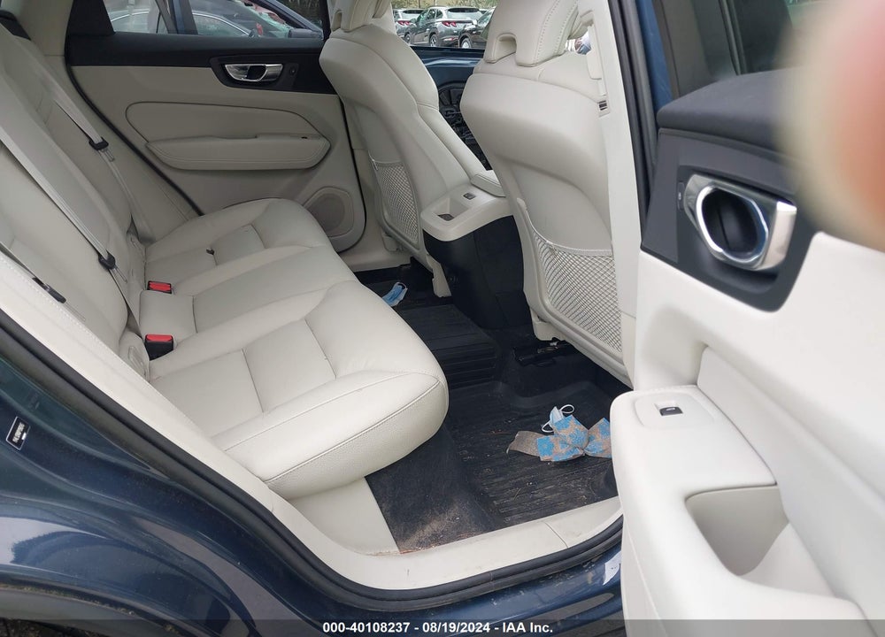 2023 VOLVO XC60 B5 PLUS BRIGHT THEME VIN: YV4L12RN0P1198245
