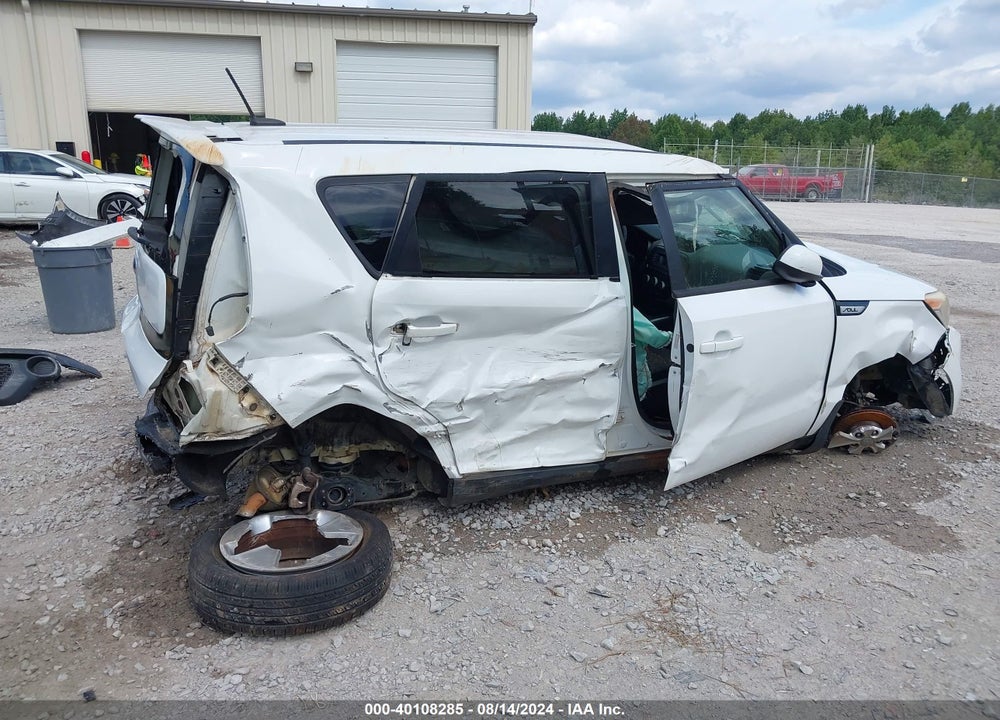 2015 KIA SOUL VIN: KNDJN2A20F7121905