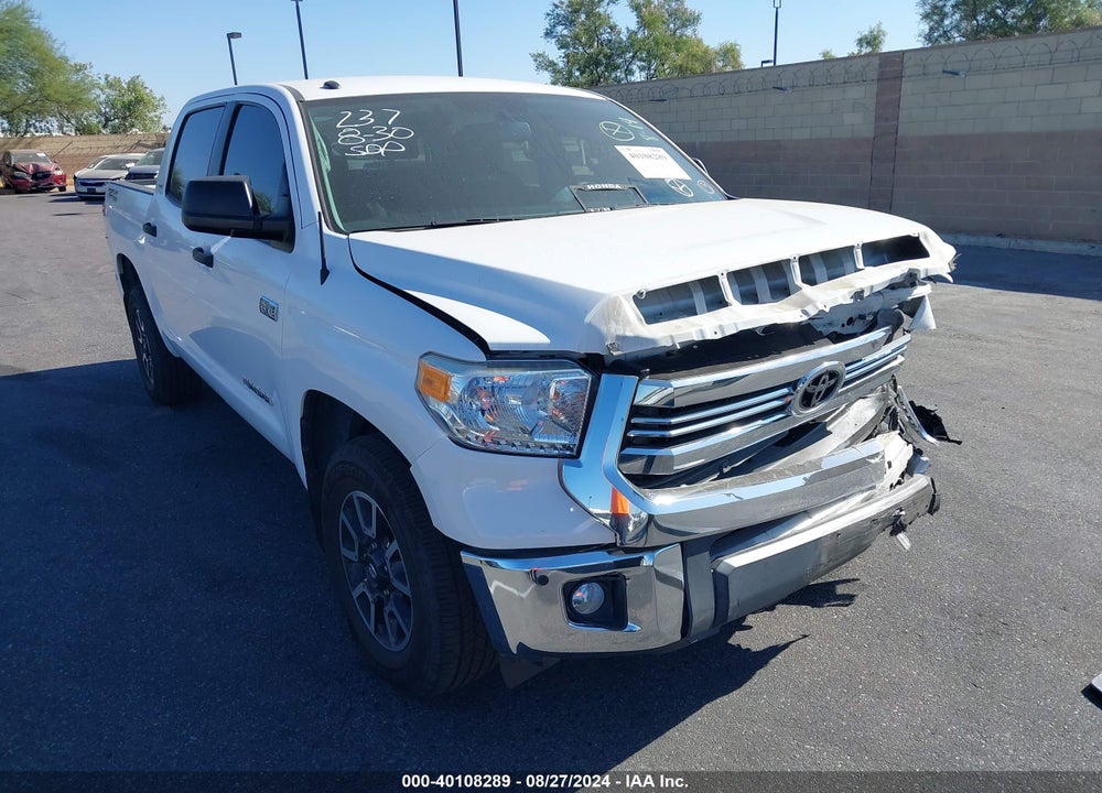 2017 TOYOTA TUNDRA SR5 5.7L V8 VIN: 5TFEY5F1XHX216811