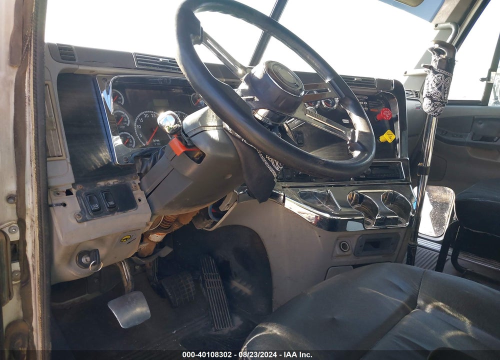 2005 FREIGHTLINER COLUMBIA 112 VIN: 1FUJF0CV85LU71743