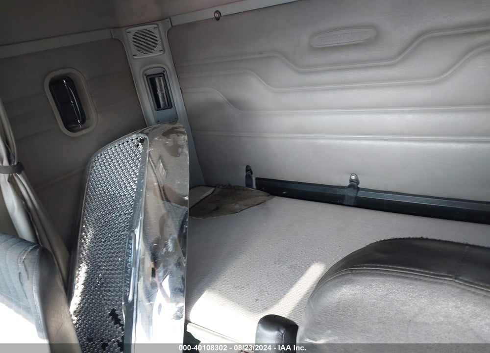 2005 FREIGHTLINER COLUMBIA 112 VIN: 1FUJF0CV85LU71743