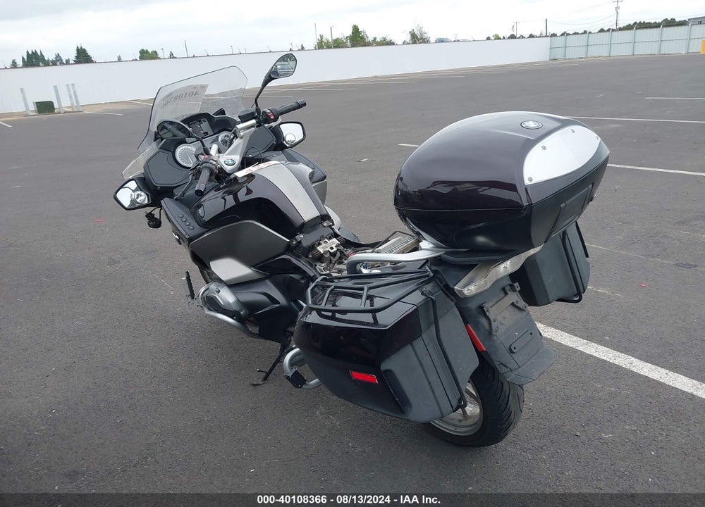 2015 BMW R1200 RT VIN: WB10A1308FZ191926