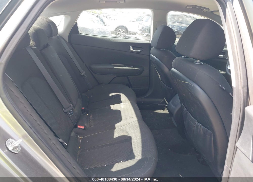 2018 KIA OPTIMA LX VIN: 5XXGT4L37JG183447