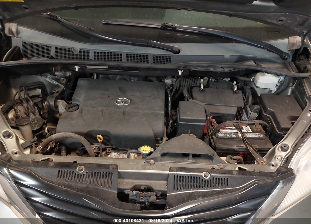 2011 TOYOTA SIENNA LE V6 VIN: 5TDKK3DC2BS151785