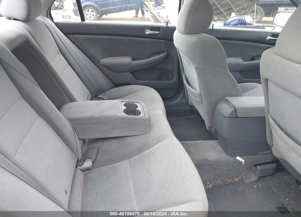 2005 HONDA ACCORD 2.4 LX VIN: 1HGCM56475A090596