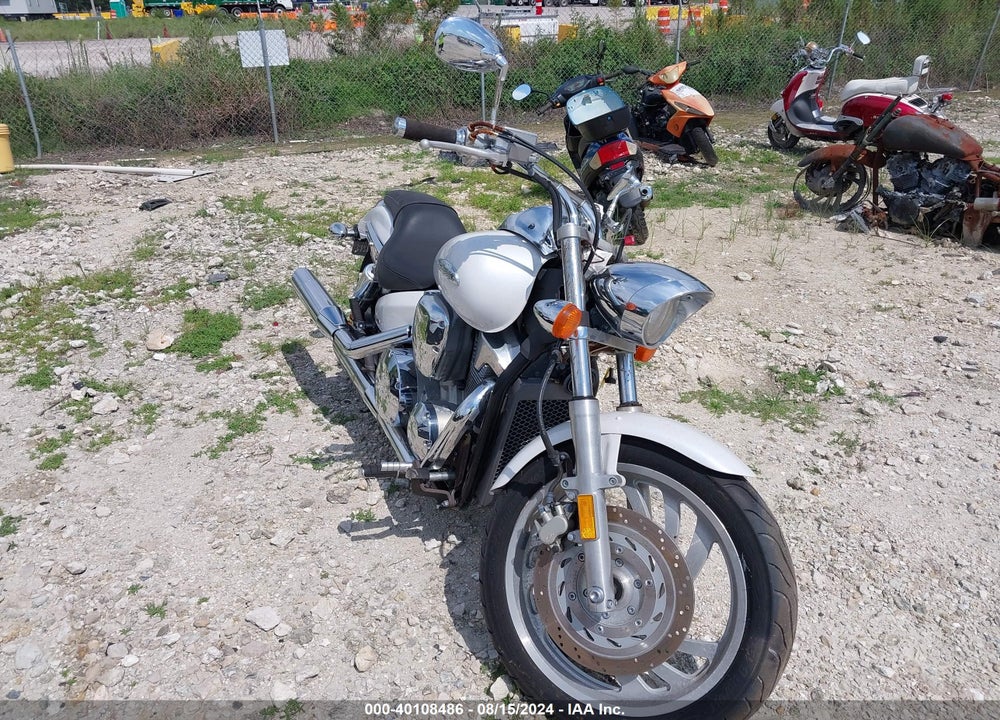 2007 HONDA VTX1300 C VIN: 1HFSC55037A306559