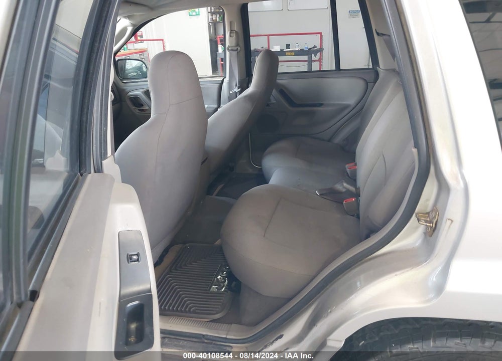 2004 JEEP GRAND CHEROKEE LAREDO VIN: 1J4GW48S24C266449