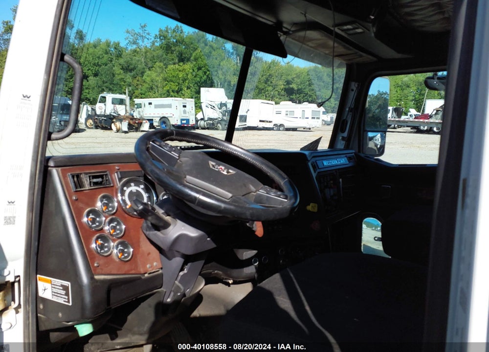 2020 WESTERN STAR 4700 SET FORWARD AXLE VIN: 5KKHAVDV6LLKY6375
