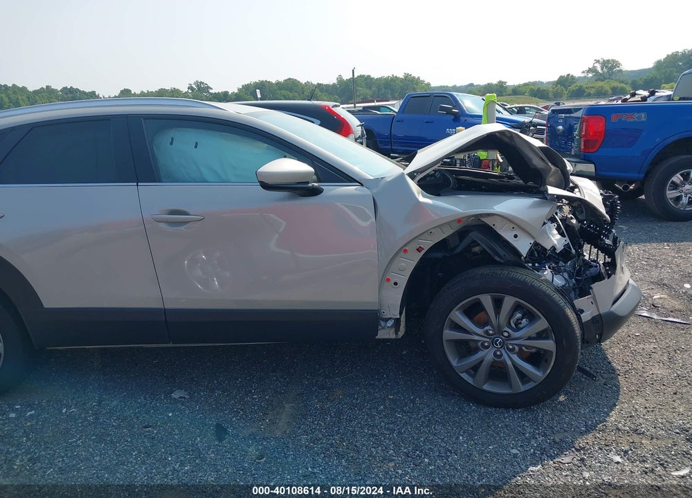 2024 MAZDA CX-30 2.5 S PREFERRED PACKAGE VIN: 3MVDMBCMXRM642105