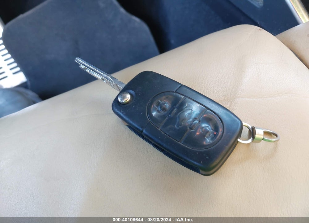 2005 AUDI TT 1.8L VIN: TRUSC28N351011643