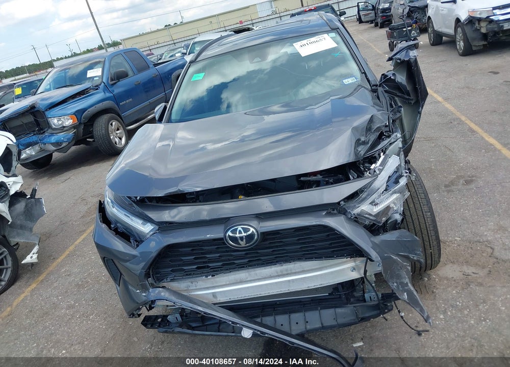 2024 TOYOTA RAV4 XLE VIN: 2T3W1RFV7RC274594