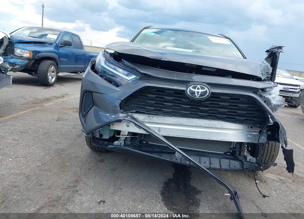 2024 TOYOTA RAV4 XLE VIN: 2T3W1RFV7RC274594