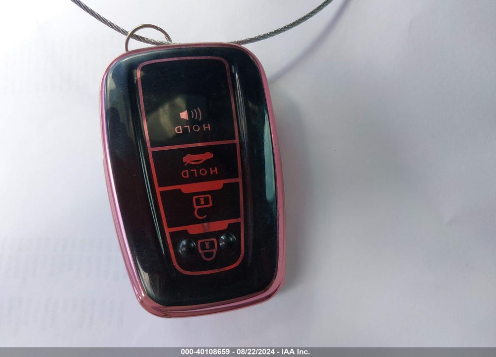 2024 TOYOTA RAV4 HYBRID XLE VIN: 2T3RWRFV2RW213358