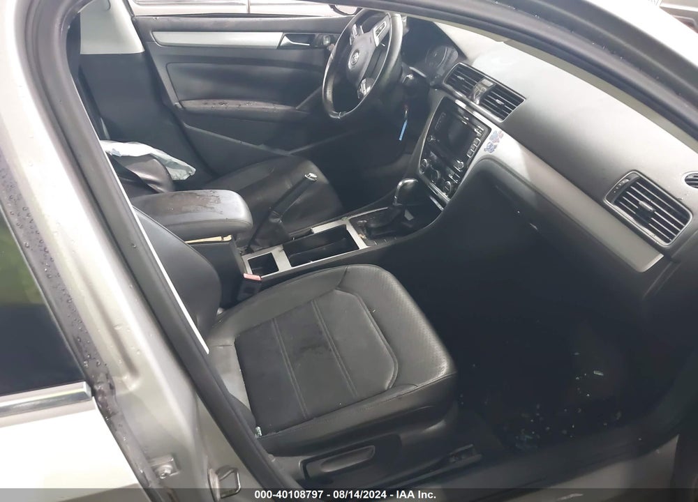 2012 VOLKSWAGEN PASSAT 2.5L SE VIN: 1VWBP7A33CC097149