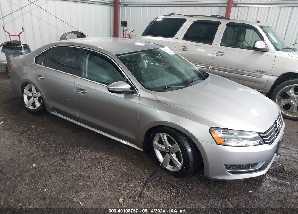 2012 VOLKSWAGEN PASSAT 2.5L SE VIN: 1VWBP7A33CC097149