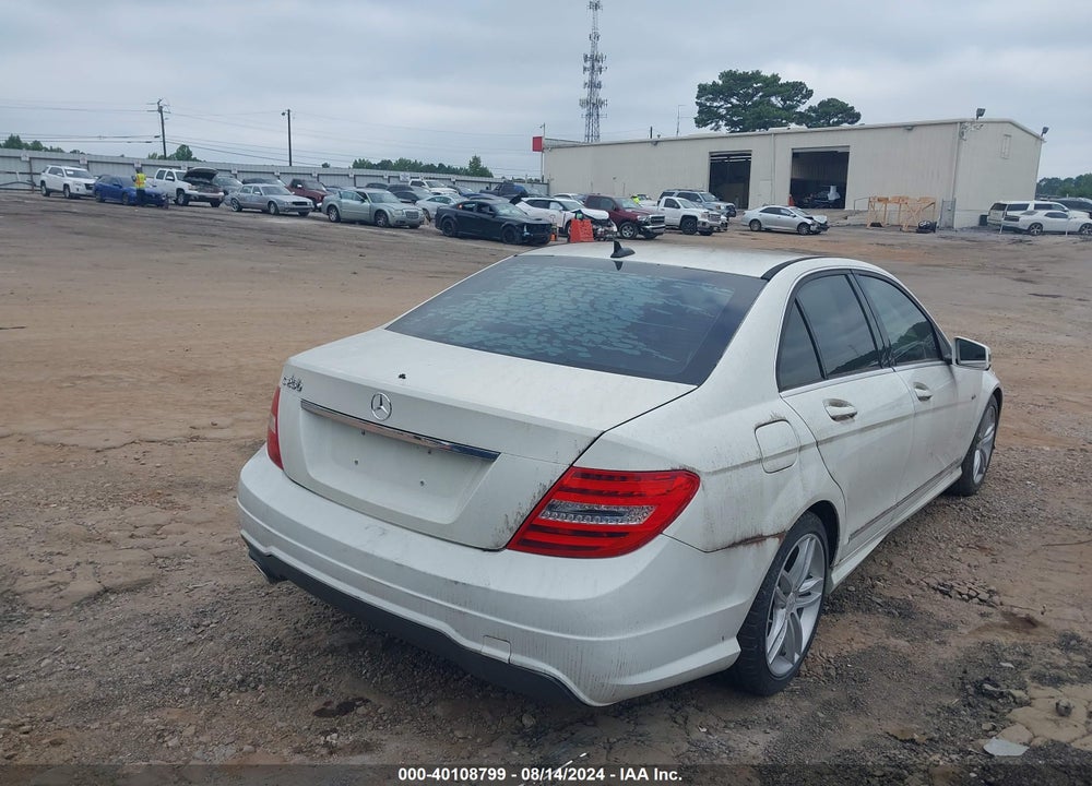 2012 MERCEDES-BENZ C 250 LUXURY/SPORT VIN: WDDGF4HB8CA633666
