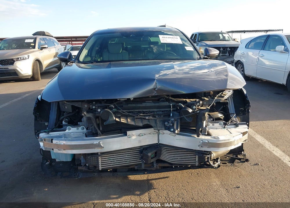 2018 HONDA ACCORD TOURING 2.0T VIN: 1HGCV2F99JA005470