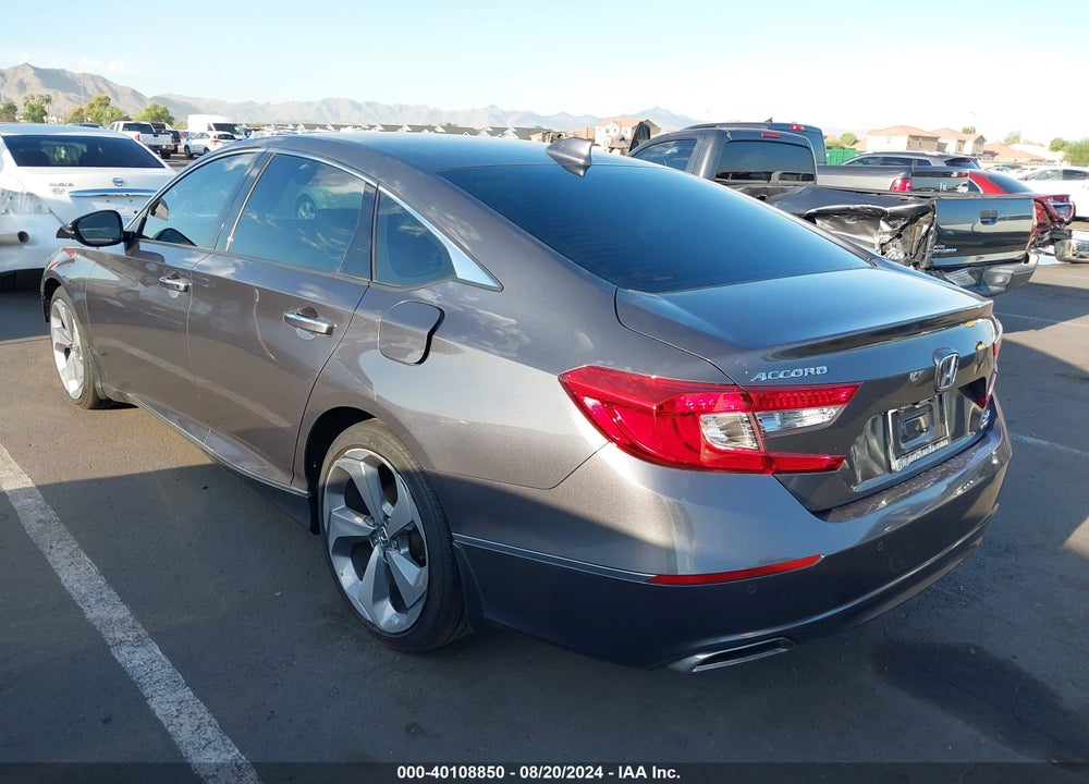2018 HONDA ACCORD TOURING 2.0T VIN: 1HGCV2F99JA005470