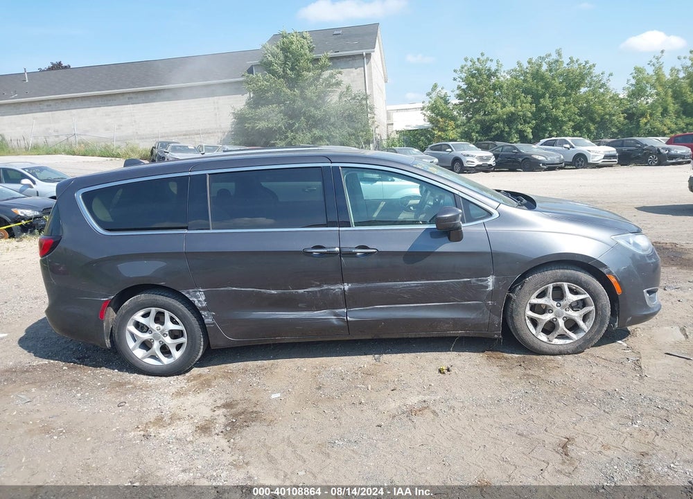 2018 CHRYSLER PACIFICA TOURING PLUS VIN: 2C4RC1FG9JR157218