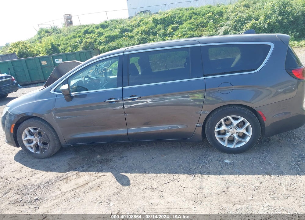 2018 CHRYSLER PACIFICA TOURING PLUS VIN: 2C4RC1FG9JR157218