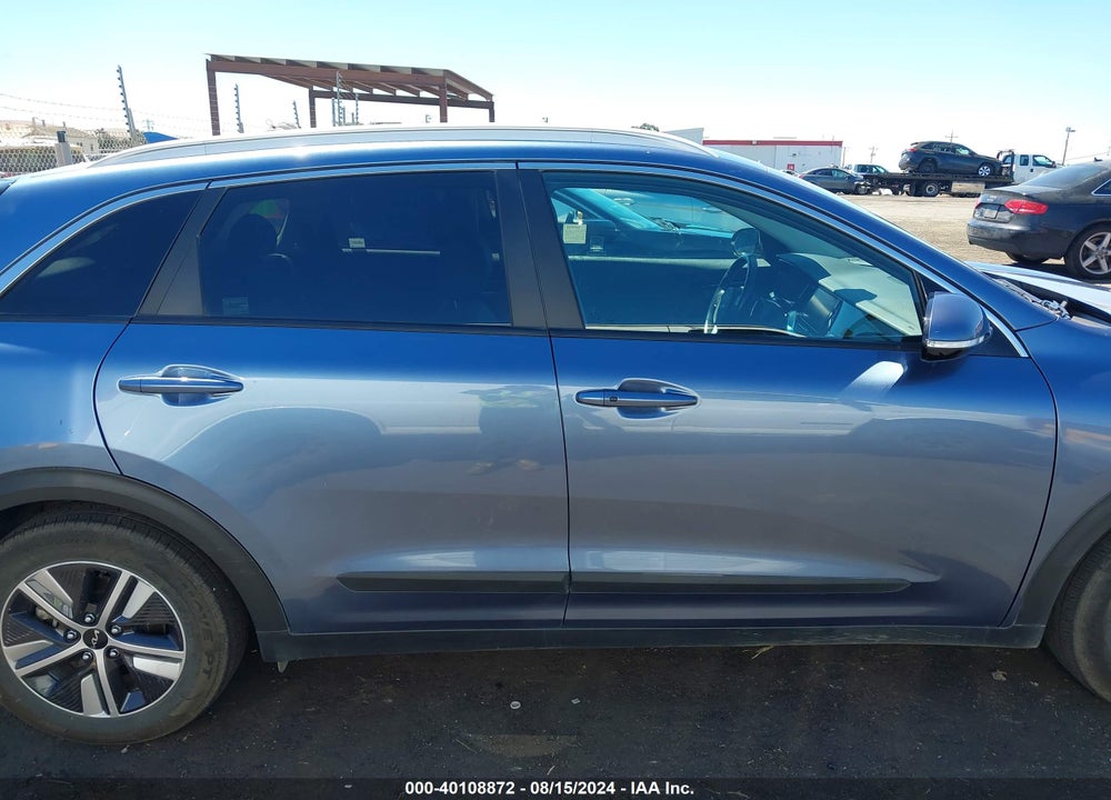 2022 KIA NIRO PLUG-IN HYBRID EX PREMIUM VIN: KNDCC3LD8N5491206