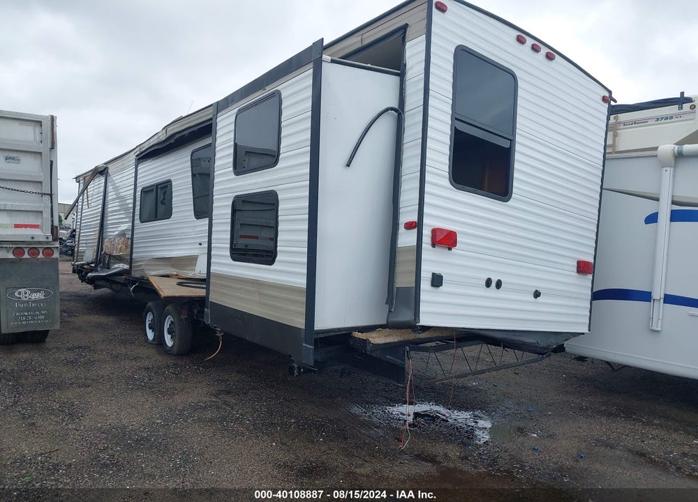 2015 FOREST RIVER SALEM VILLA CLASSIC DESTIN VIN: 4X4TSMB25FM023413