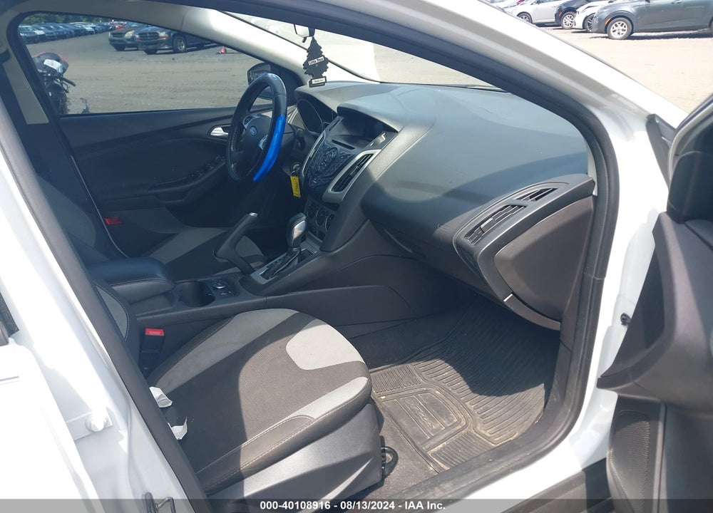 2014 FORD FOCUS SE VIN: 1FADP3F21EL419297