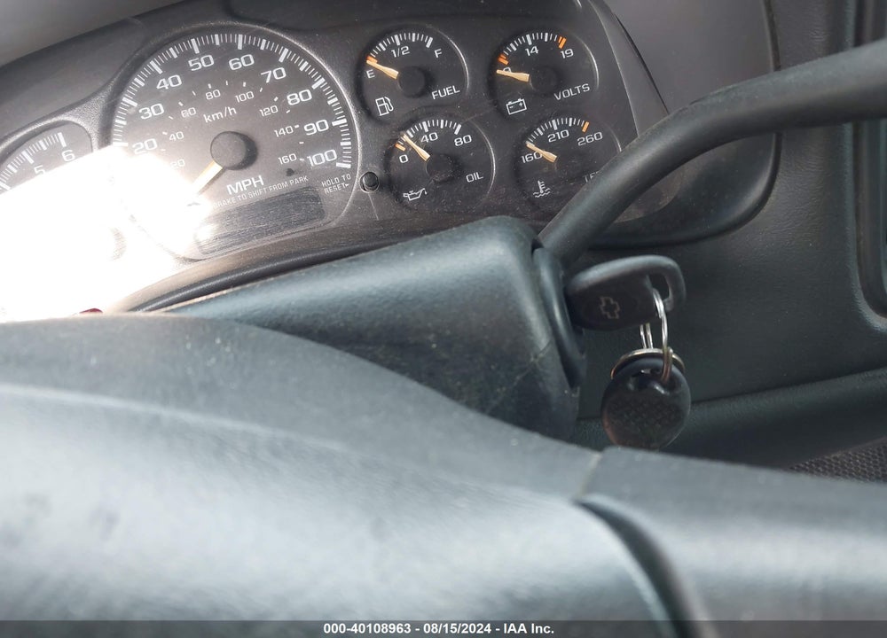 2002 CHEVROLET SILVERADO 1500 VIN: 1GCEC14W72Z153233
