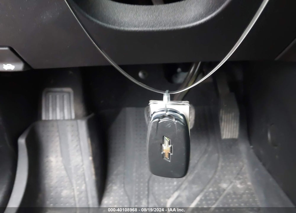 2019 CHEVROLET EQUINOX LT VIN: 2GNAXKEVXK6281807