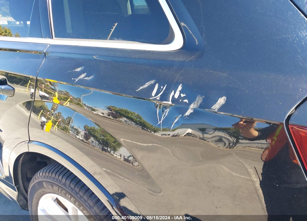 2020 AUDI Q7 VIN: WA1LXAF75LD003177