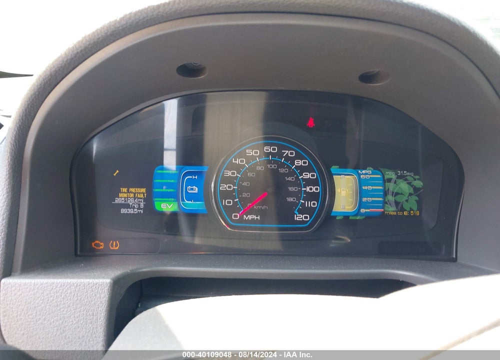 2011 FORD FUSION HYBRID VIN: 3FADP0L3XBR137622