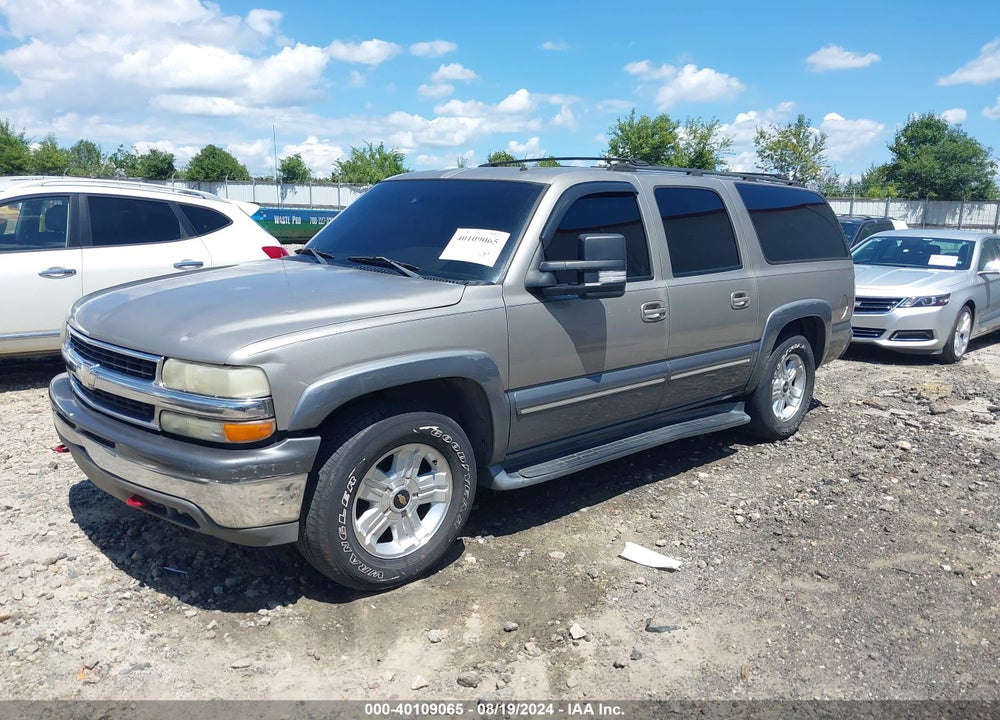 2002 CHEVROLET SUBURBAN 1500 LT VIN: 1GNEC16Z42J239922
