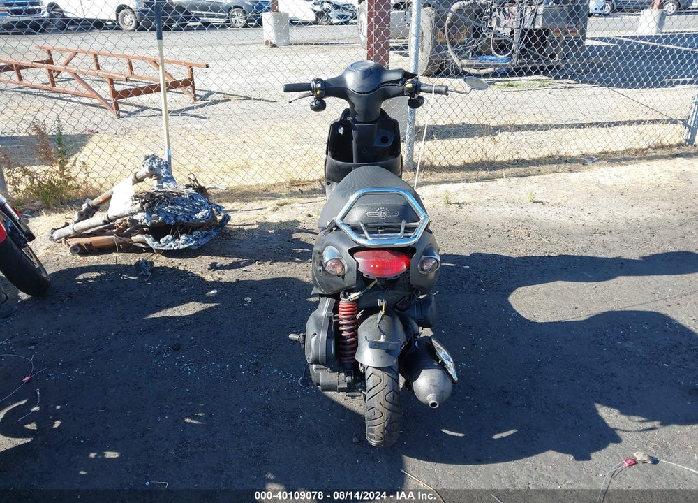 2014 GENUINE SCOOTER CO. BUDDY 125 VIN: RFVPAC200E1016328